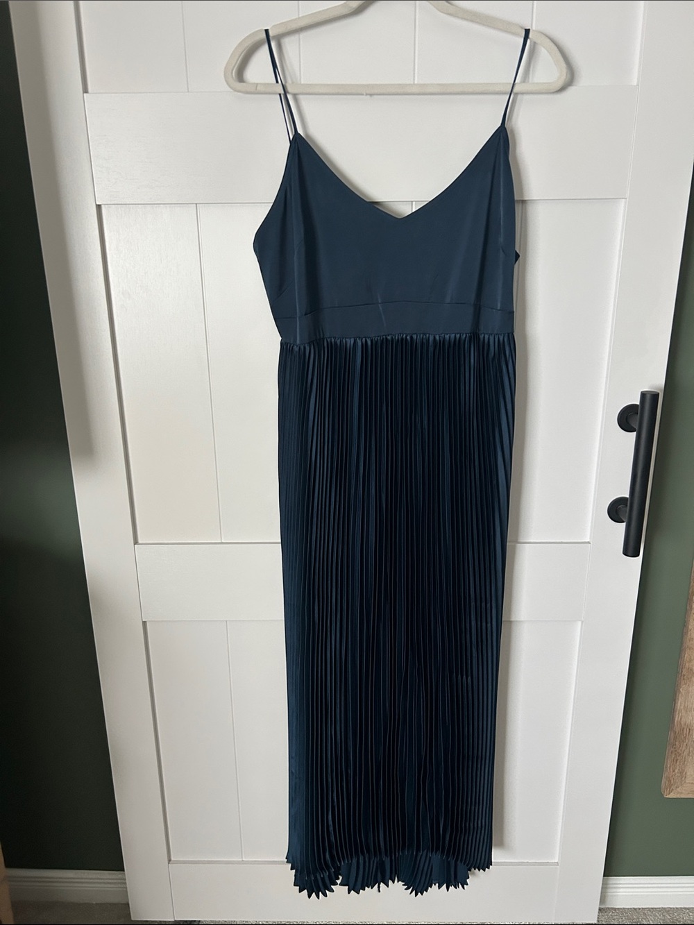 Hudson North Adjustable Spaghetti Strap Pleated Midi Dress in Deep Teal
